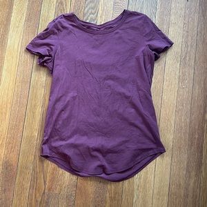 Lululemon tee size 4